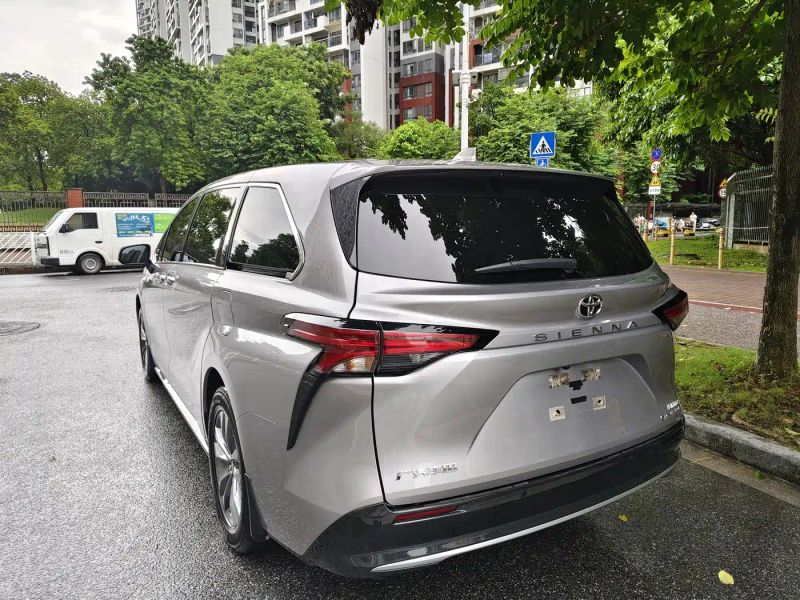 alphard sienna