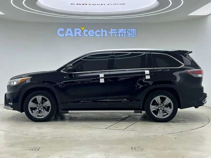 alphard highlander