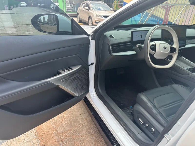 eπ sedan
