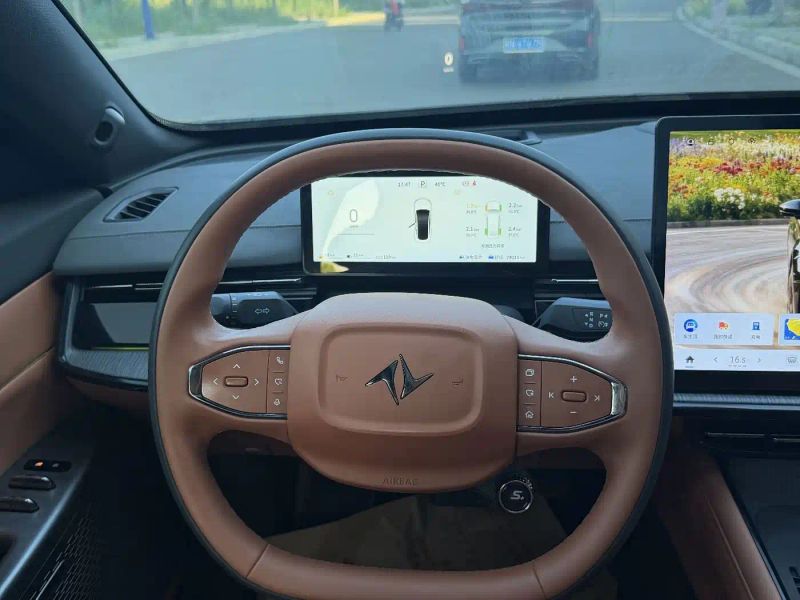 eπ sedan