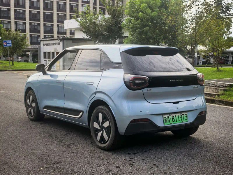 eπ 01