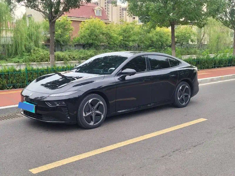 eπ sedan