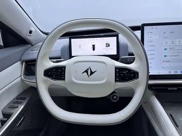 eπ 007