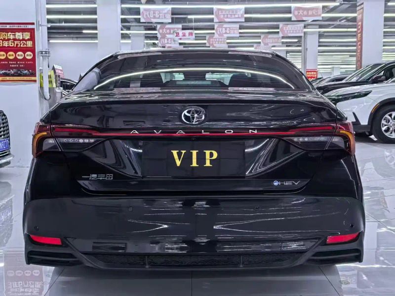 alphard avalon