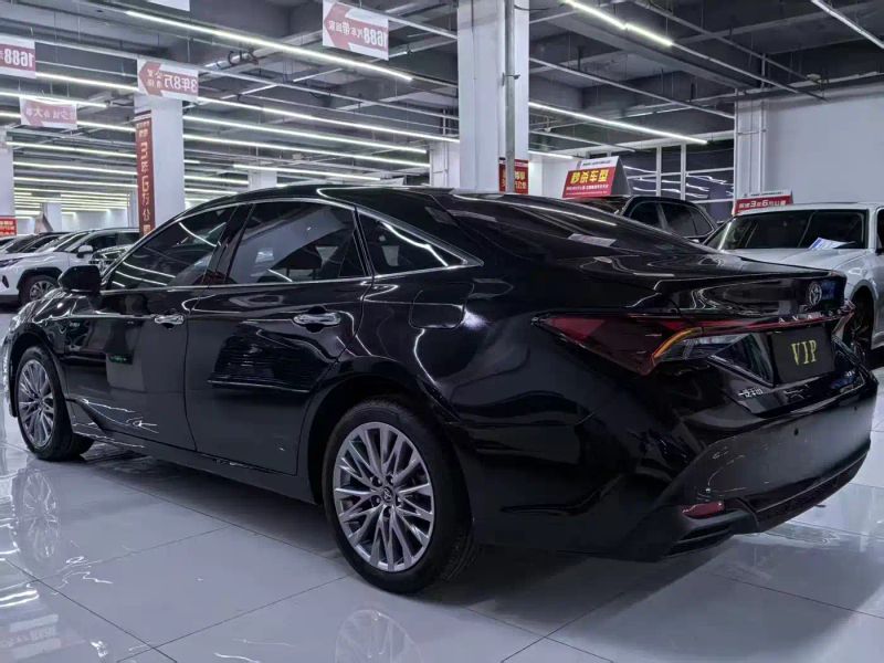 alphard avalon