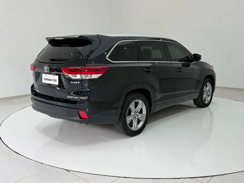 alphard highlander