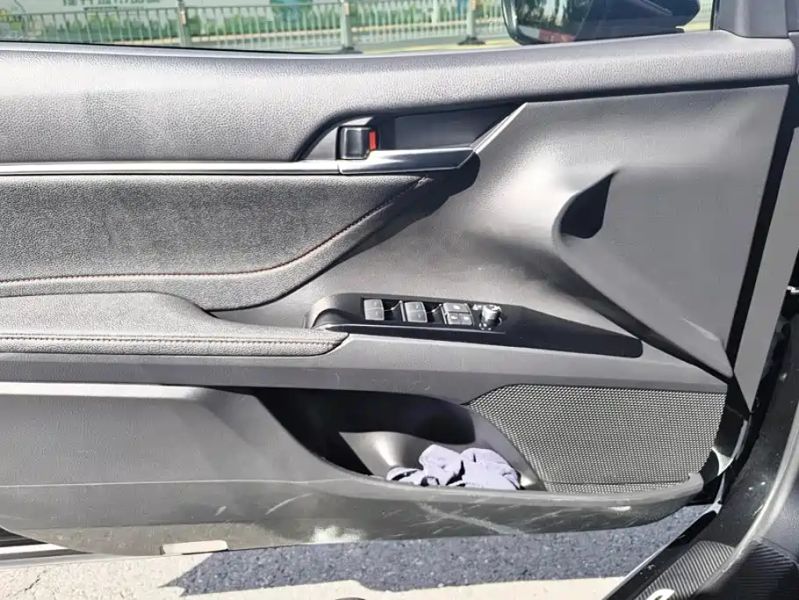 alphard camry