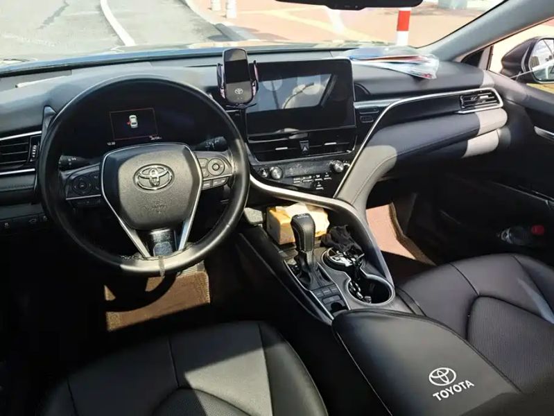 alphard camry