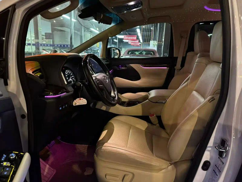 alphard alphard