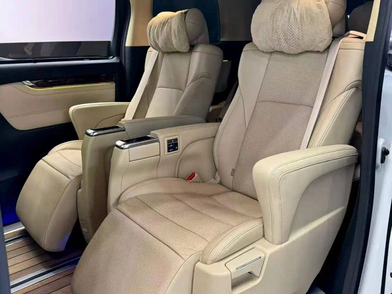 alphard alphard