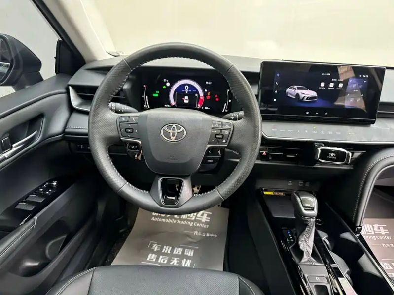 alphard camry