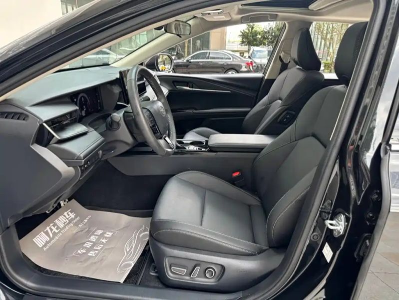 alphard camry