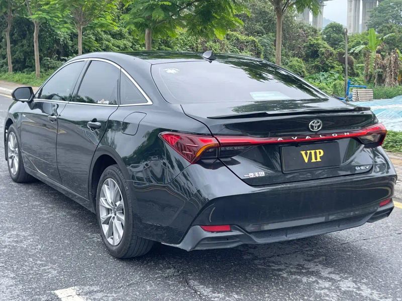 alphard avalon