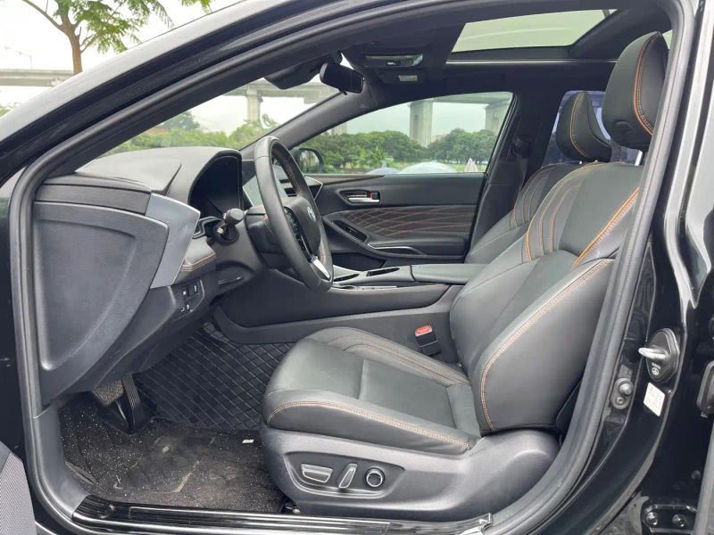alphard avalon