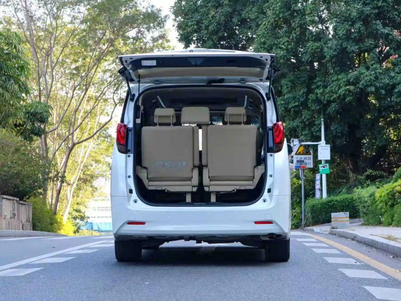 alphard alphard