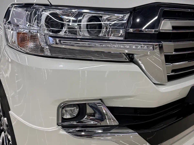 alphard land_cruiser