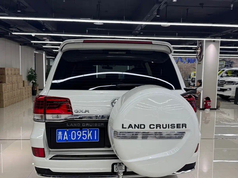 alphard land_cruiser