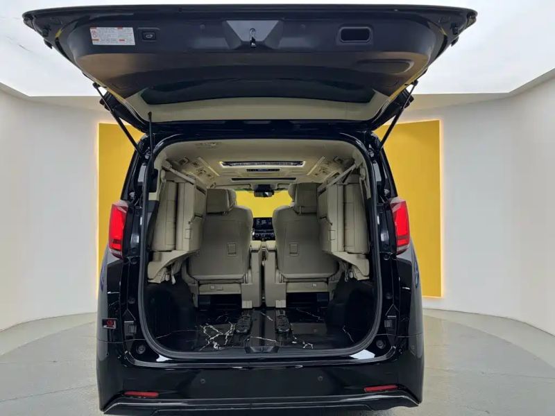 alphard alphard