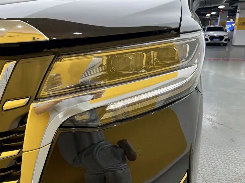 alphard alphard