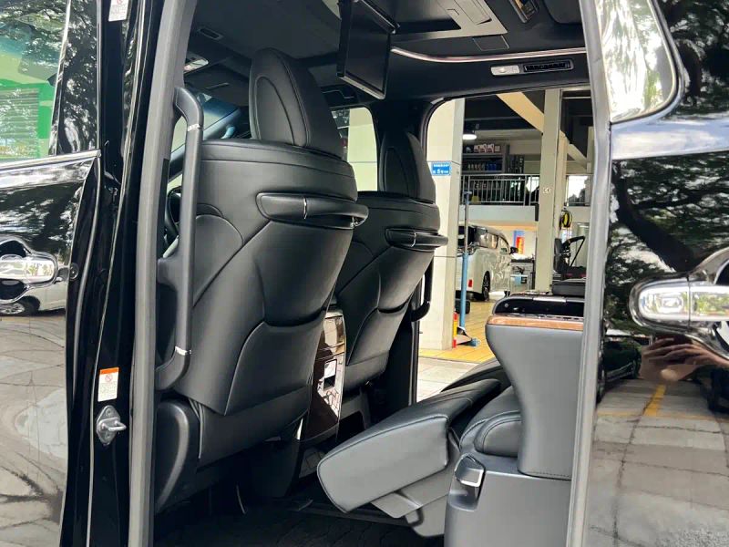 alphard alphard