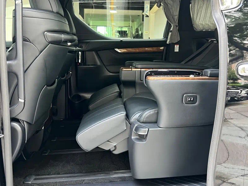 alphard alphard