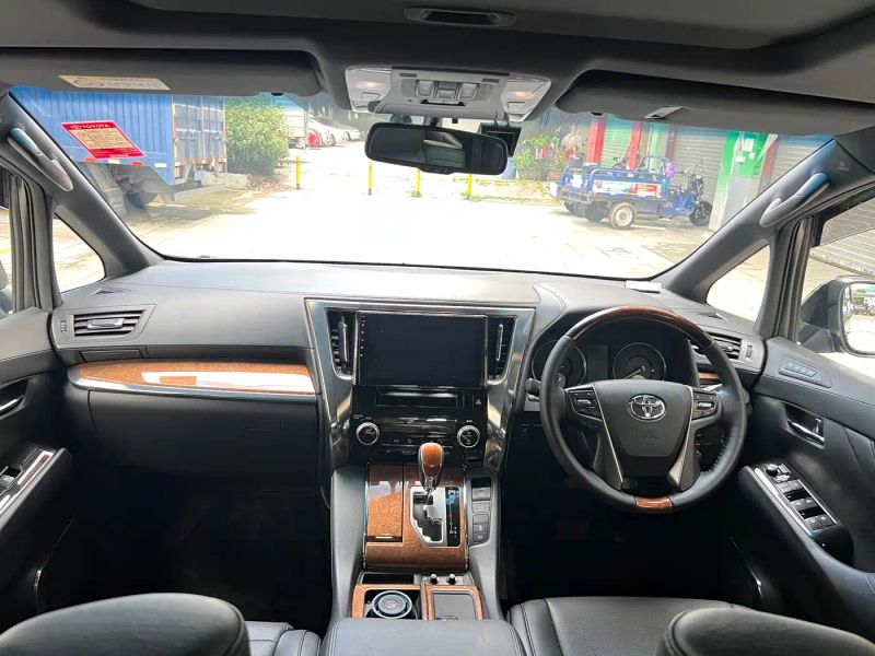 alphard alphard