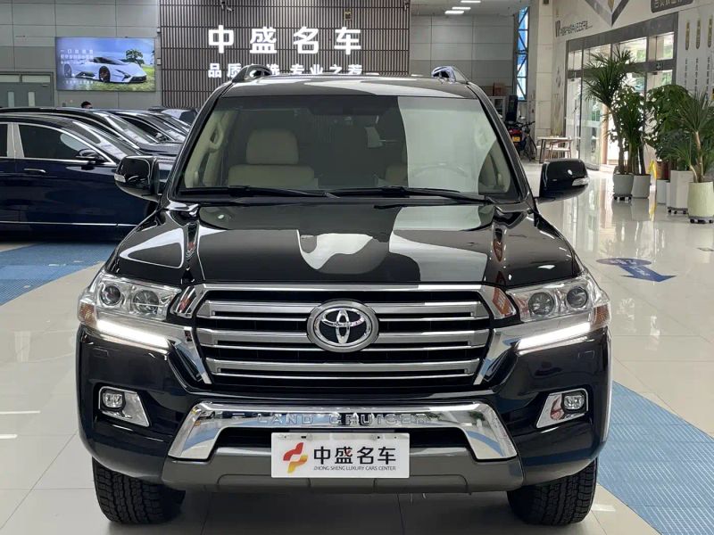 alphard land_cruiser