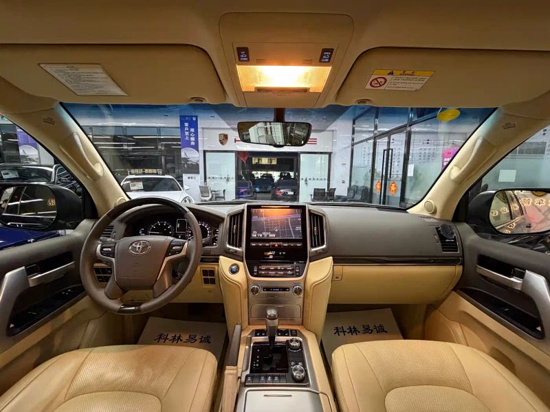 alphard land_cruiser