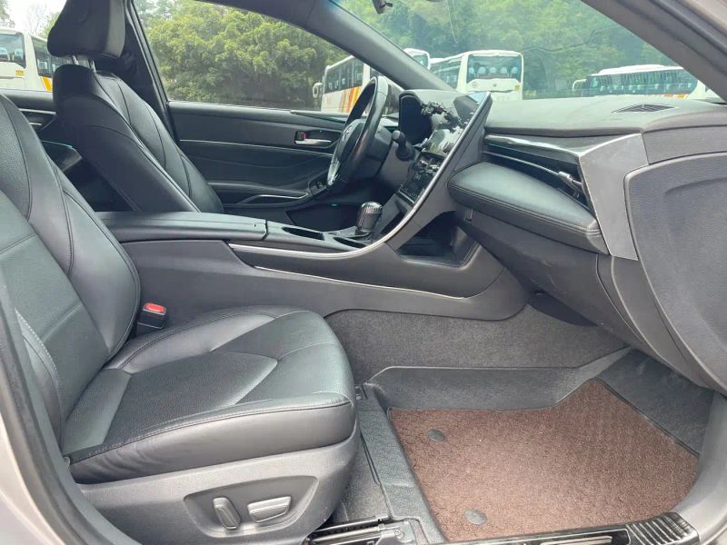 alphard avalon