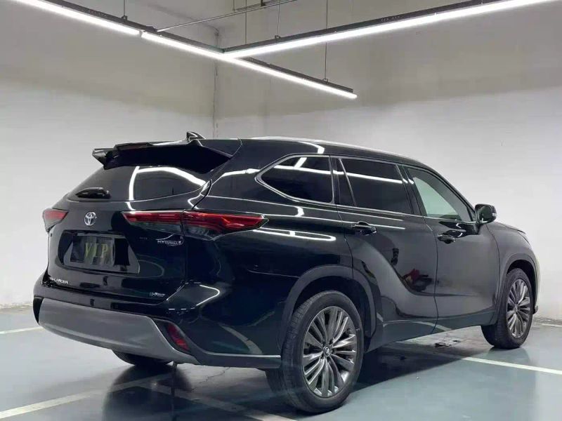 alphard highlander