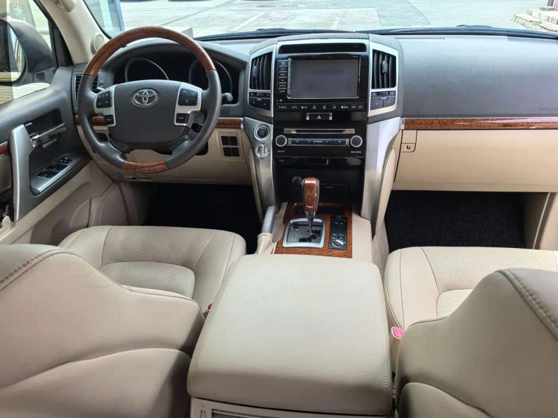 alphard landcruiser