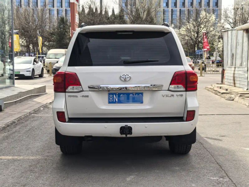 alphard landcruiser
