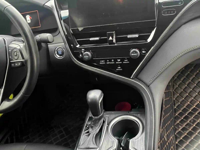 alphard camry