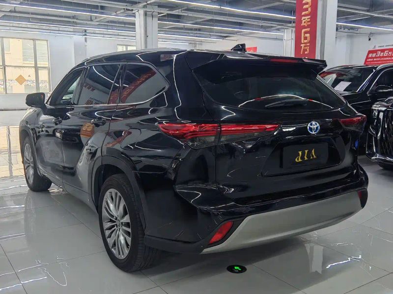 alphard highlander