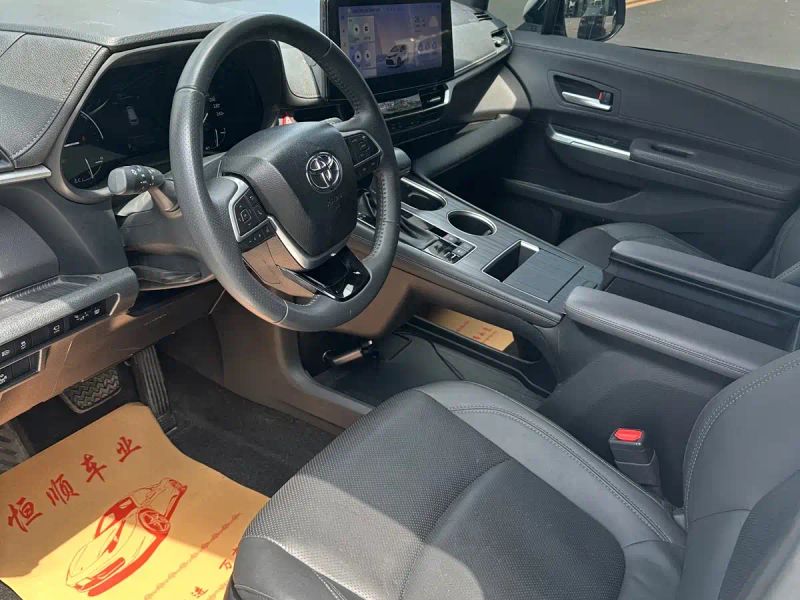 alphard sienna