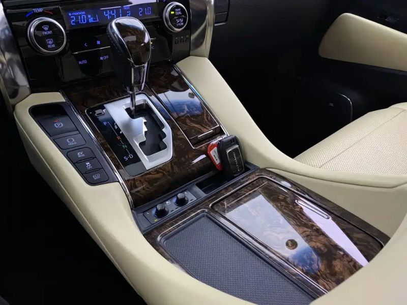 alphard alphard