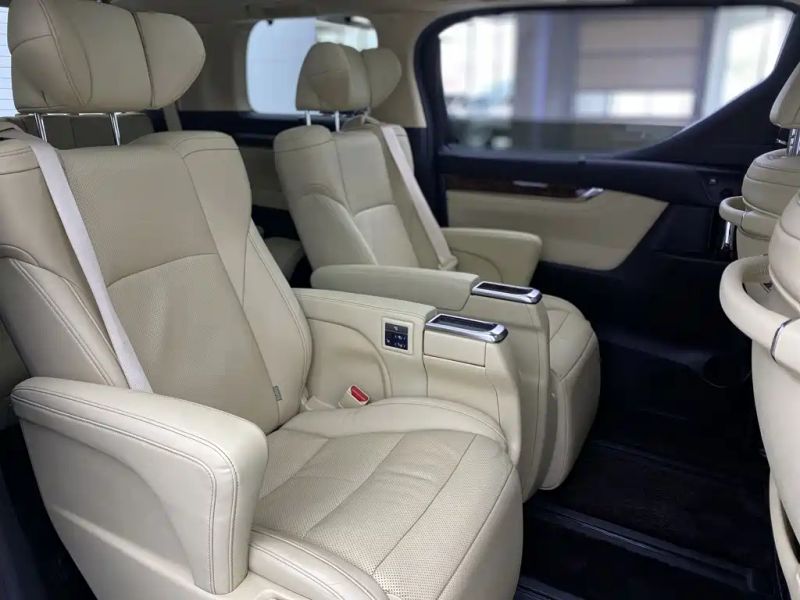 alphard alphard