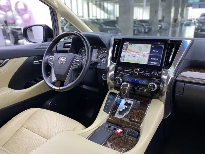 alphard alphard