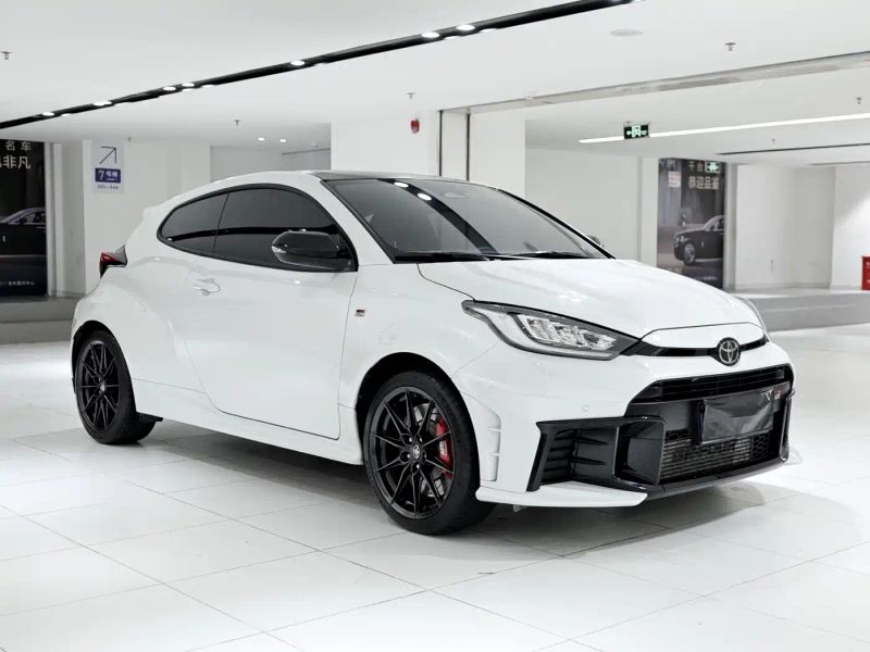 alphard yaris
