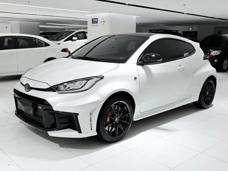 alphard yaris
