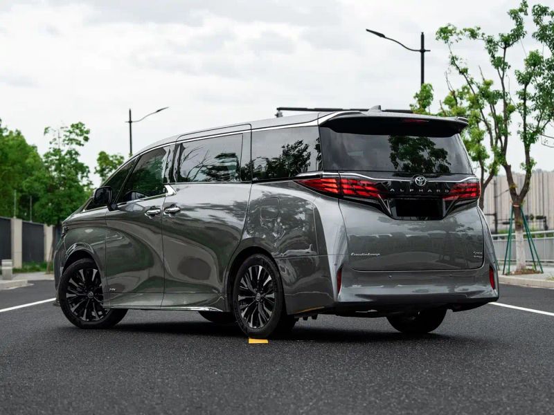 alphard alphard