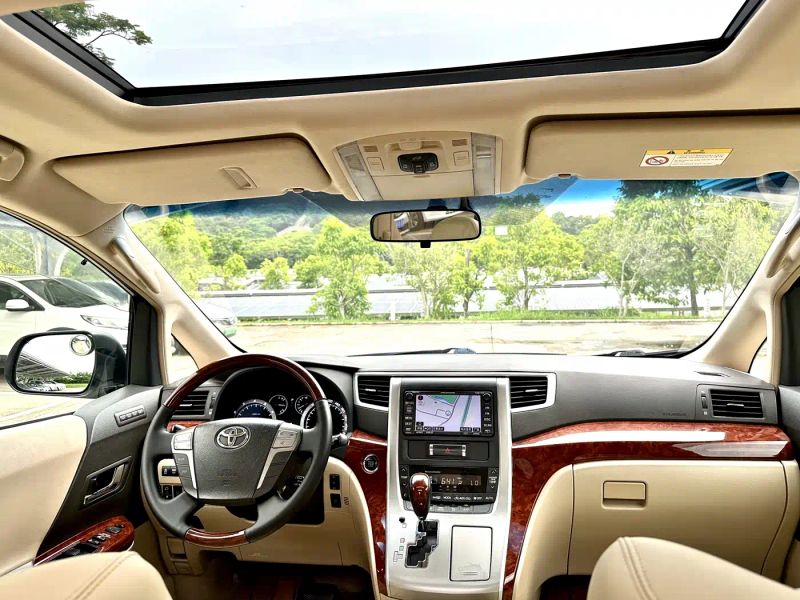 alphard alphard