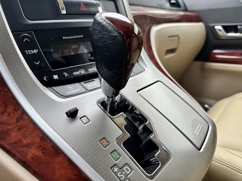 alphard alphard