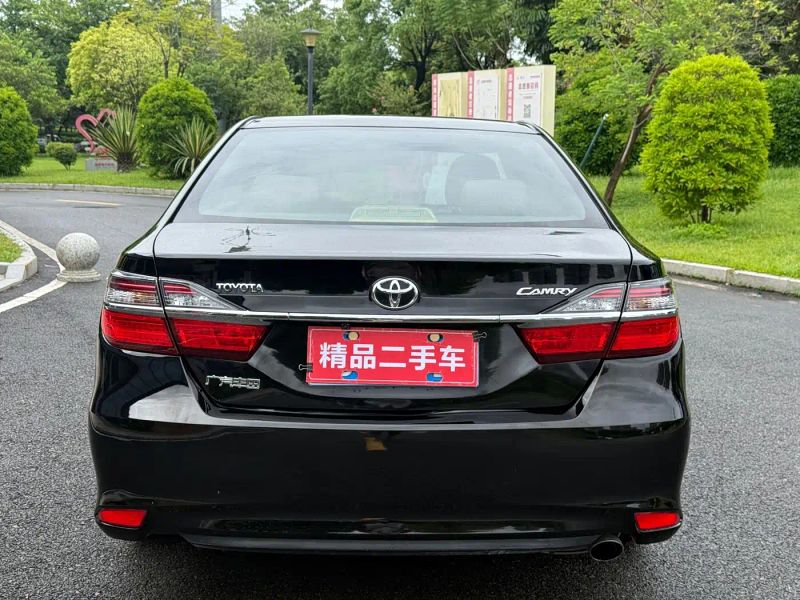 alphard camry