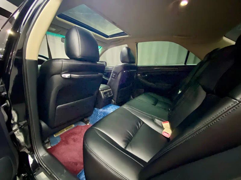 alphard crown