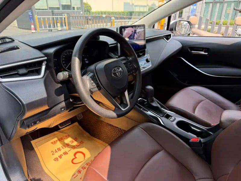 alphard corolla