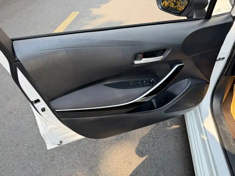 alphard corolla