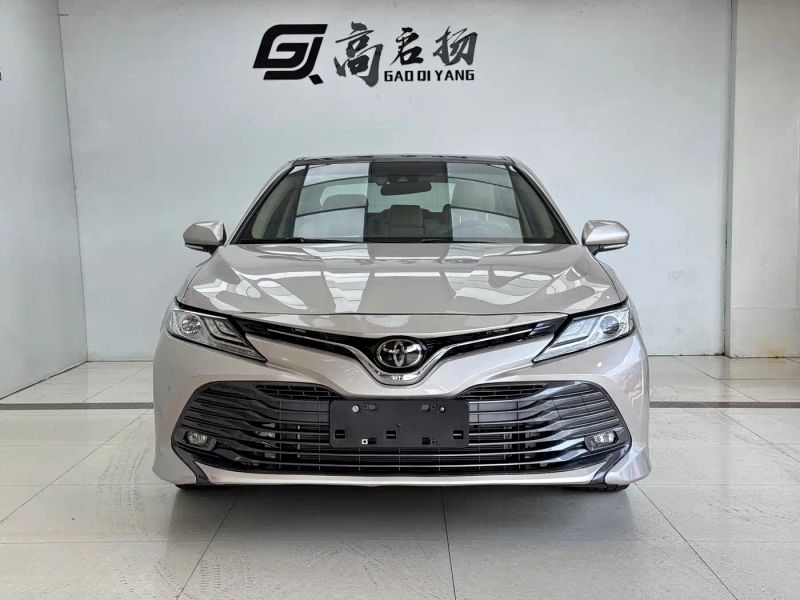 alphard camry