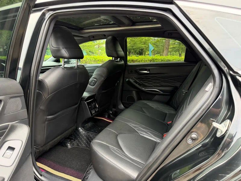 alphard avalon