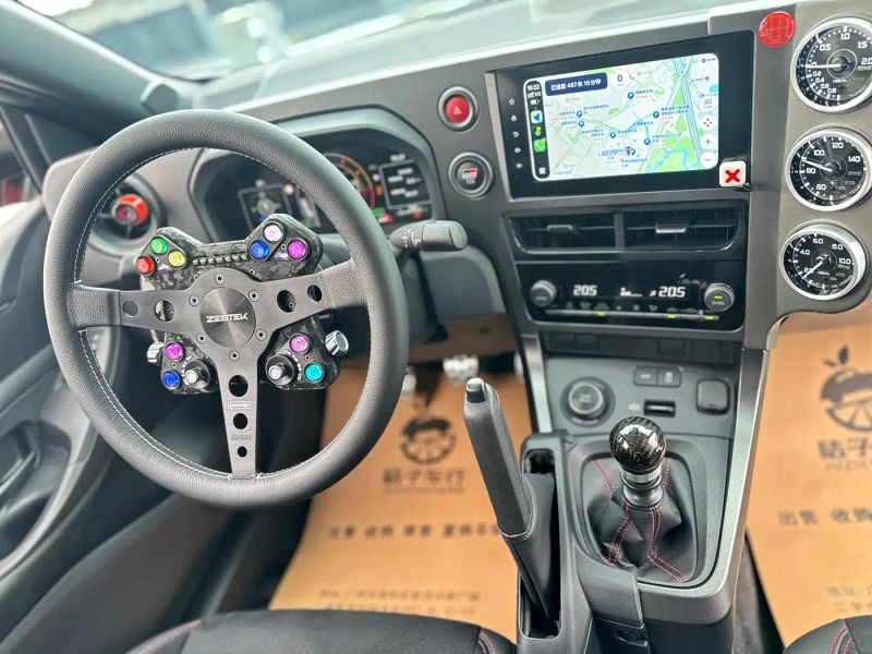 alphard yaris